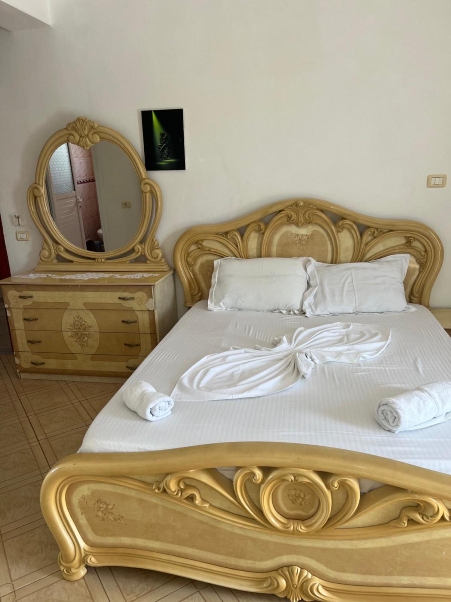 Majki Beach Apartments Саранда Екстер'єр фото