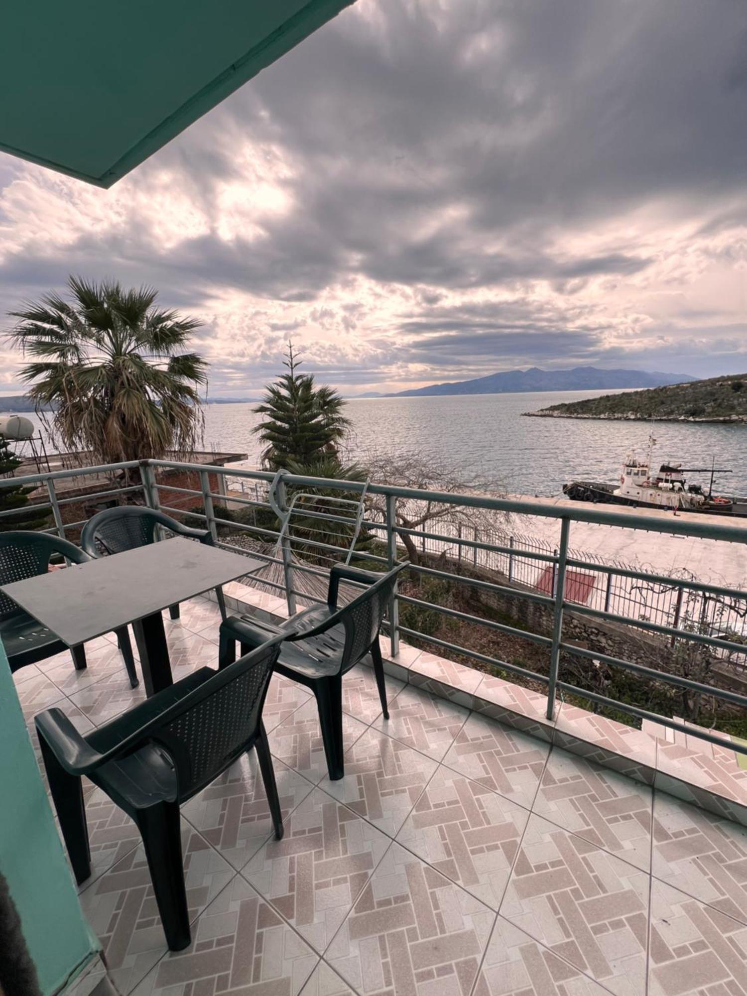 Majki Beach Apartments Саранда Екстер'єр фото
