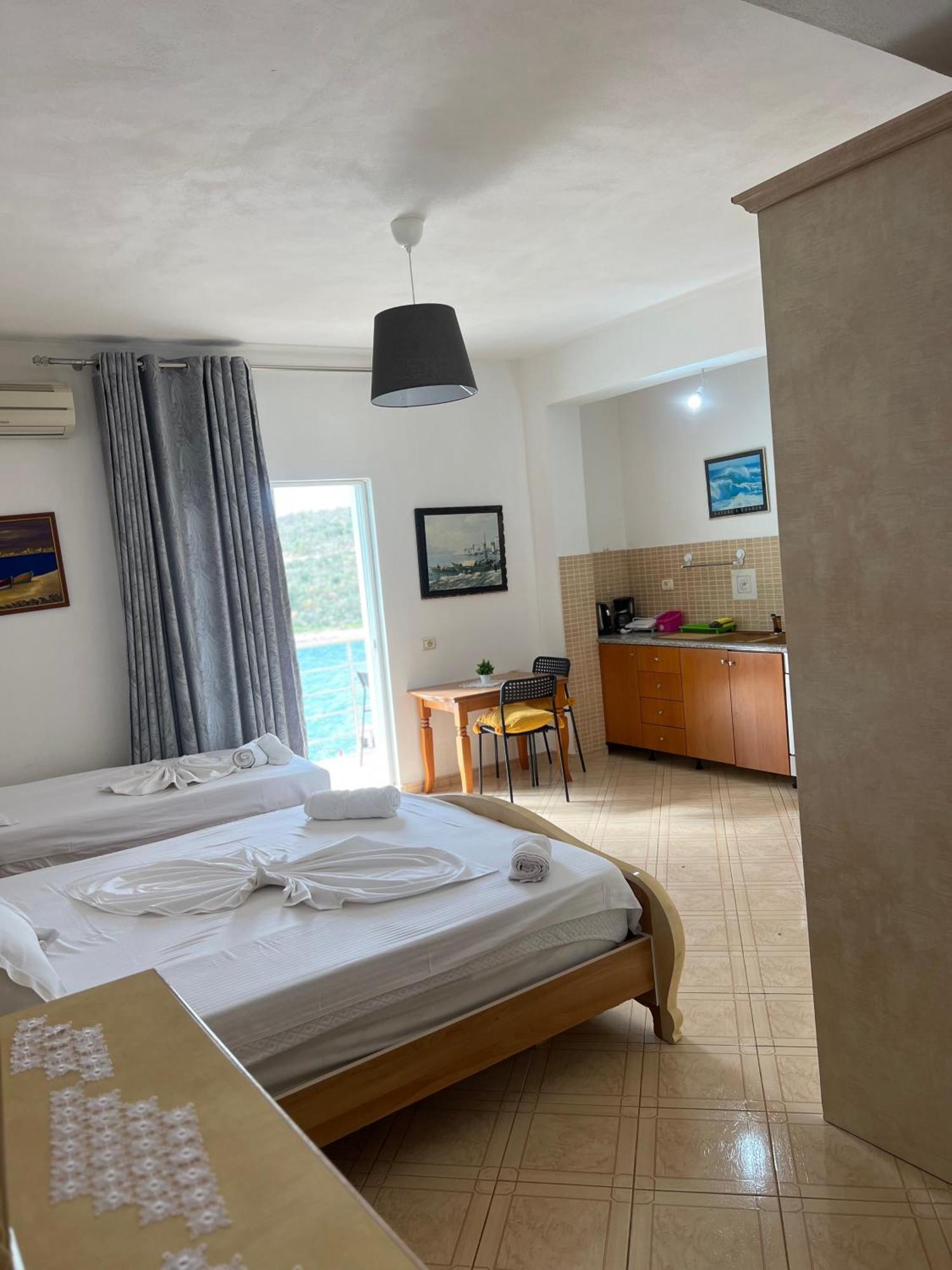 Majki Beach Apartments Саранда Екстер'єр фото