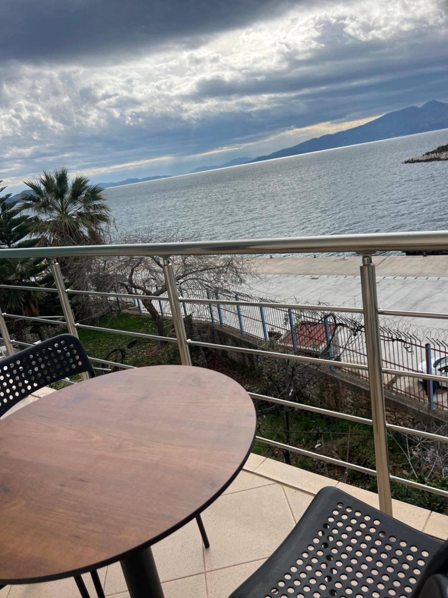 Majki Beach Apartments Саранда Екстер'єр фото