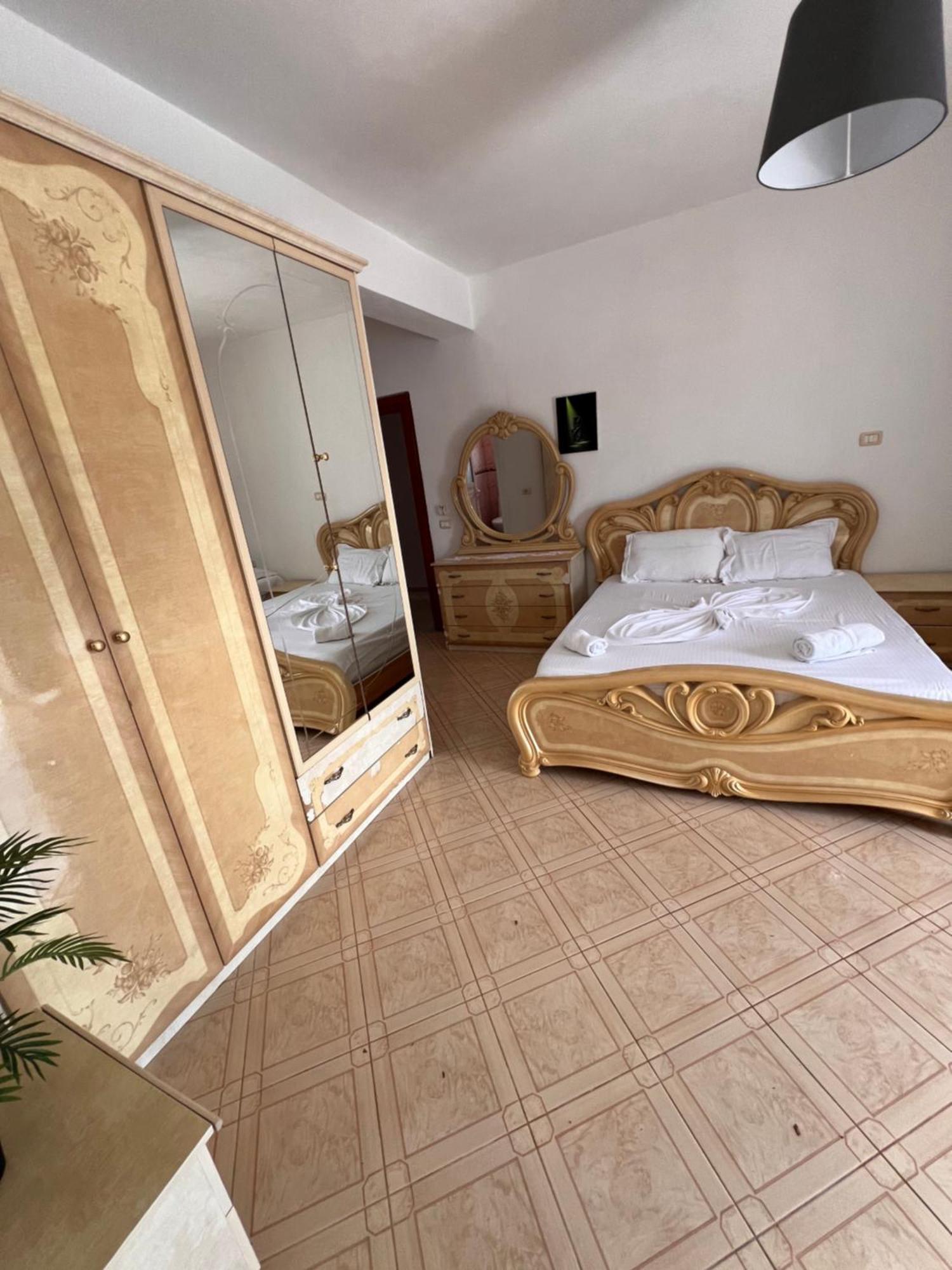 Majki Beach Apartments Саранда Екстер'єр фото