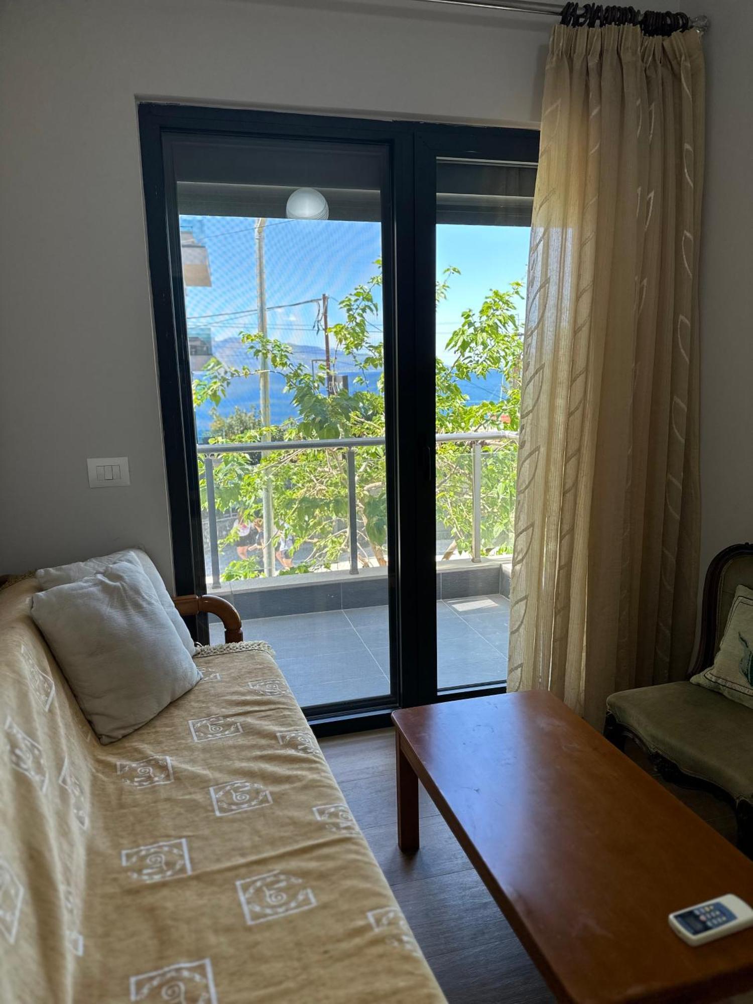 Majki Beach Apartments Саранда Екстер'єр фото